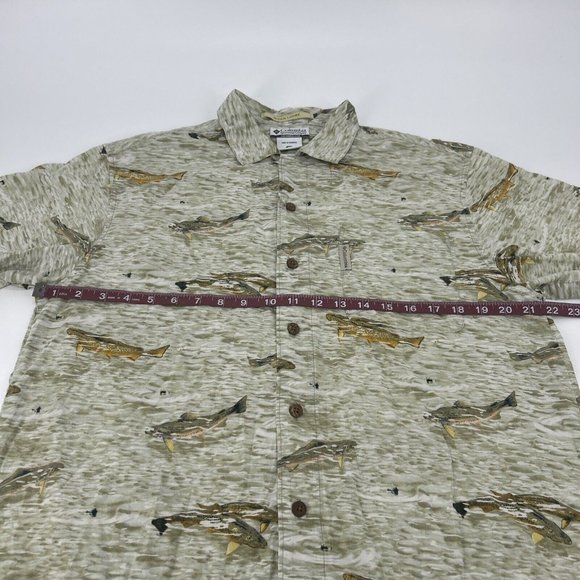 Columbia Shirt Men M Multicolor Fish Short Sleeve Pocket Button Up River Lodge - Picture 9 of 10